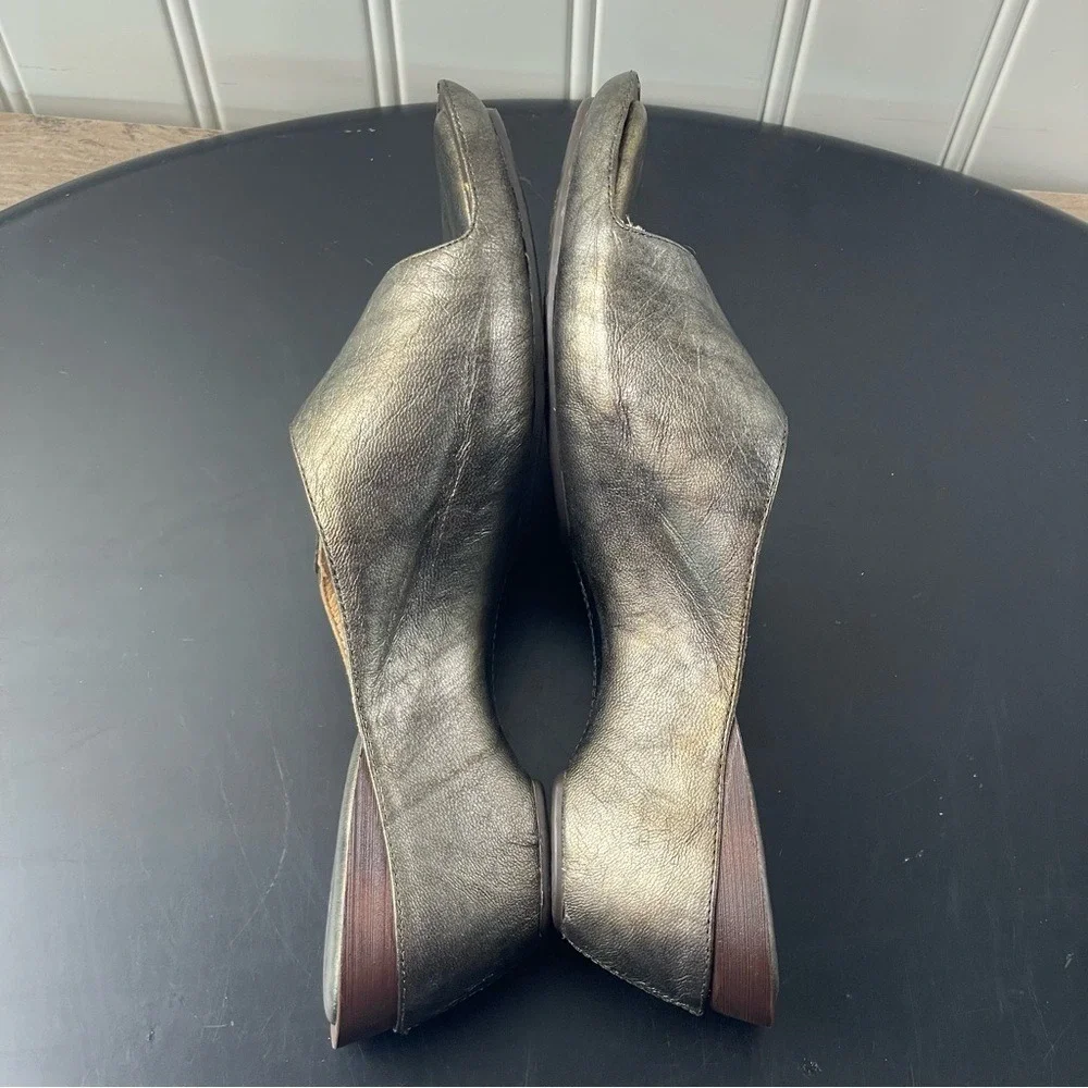 Sofft Calvados Wedge Sandals Metallic Leather‎ Studded 7M Leather Wrapped Heel